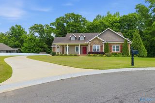 175 Glenview Drive, Albertville, AL 35950