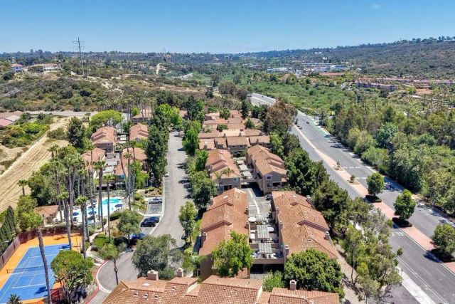 7747 Caminito Monarca 108, Carlsbad, CA 92009