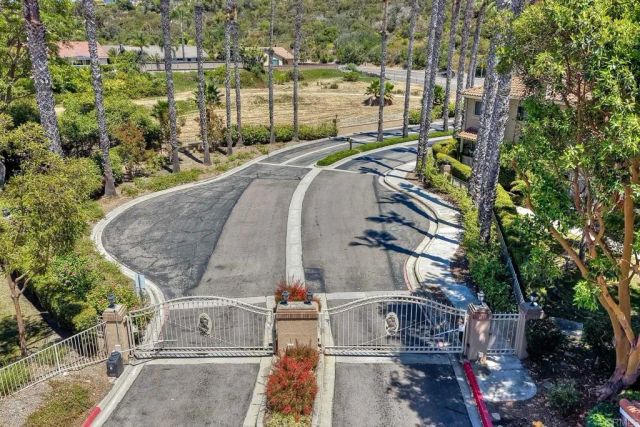 7747 Caminito Monarca 108, Carlsbad, CA 92009