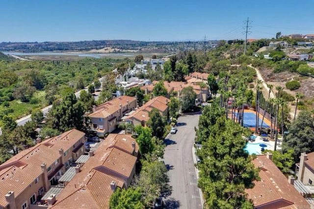 7747 Caminito Monarca 108, Carlsbad, CA 92009