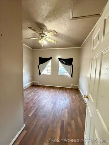 1004 S D and H Street, Cleveland, OK 74020