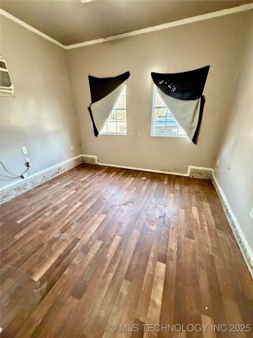 1004 S D and H Street, Cleveland, OK 74020