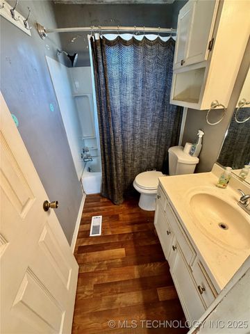 1004 S D and H Street, Cleveland, OK 74020