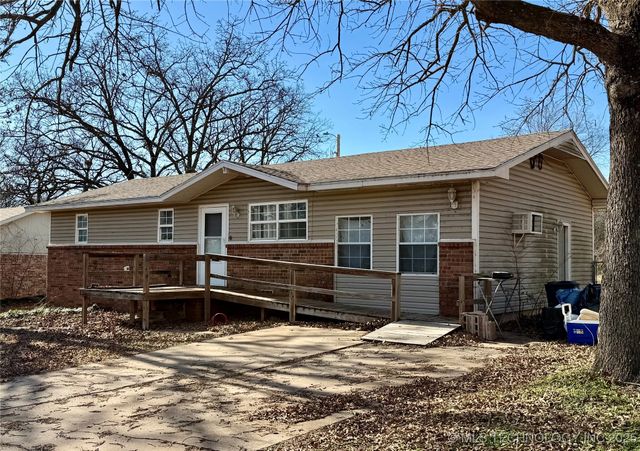 1004 S D and H Street, Cleveland, OK 74020