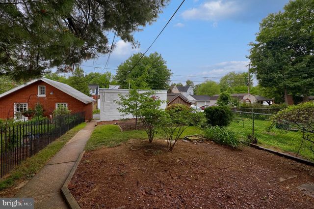 1186 ELM AVE, Lancaster, PA 17603
