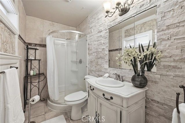 550 Fermoore, San Fernando, CA 91340