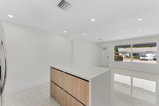 824 S F Street, Lake Worth, FL 33460