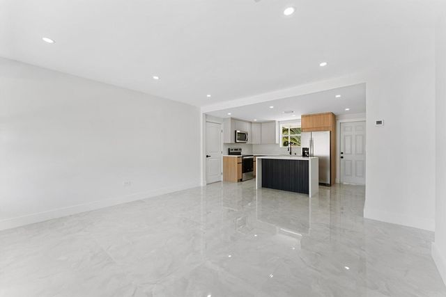 824 S F Street, Lake Worth, FL 33460