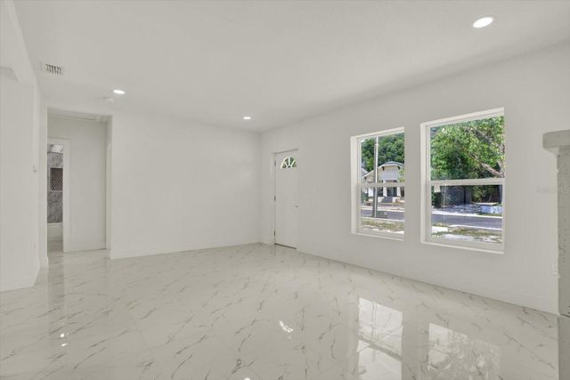 1209 E 33RD AVENUE, Tampa, FL 33603