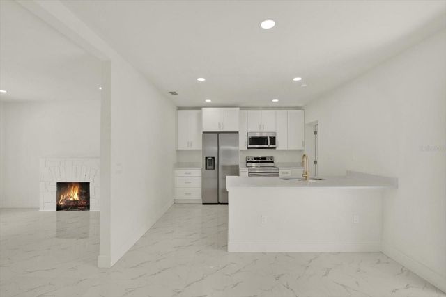 1209 E 33RD AVENUE, Tampa, FL 33603