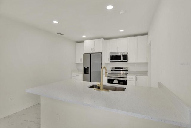 1209 E 33RD AVENUE, Tampa, FL 33603