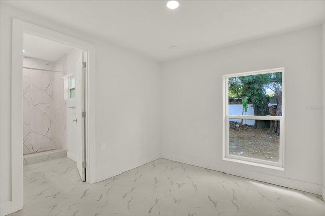 1209 E 33RD AVENUE, Tampa, FL 33603