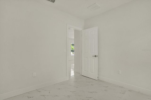 1209 E 33RD AVENUE, Tampa, FL 33603