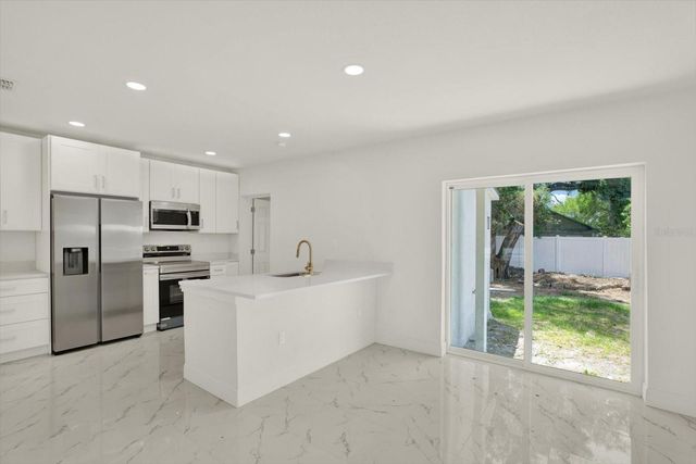 1209 E 33RD AVENUE, Tampa, FL 33603