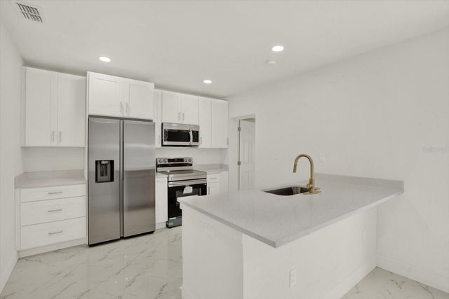 1209 E 33RD AVENUE, Tampa, FL 33603