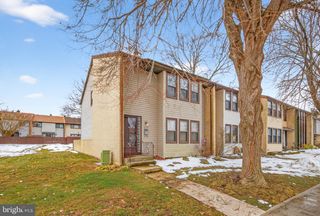 525 FAIRFIELD RD, Hightstown, NJ 08520