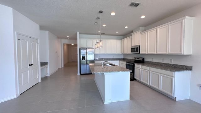 3331 FORTON DRIVE, Orlando, FL 32824