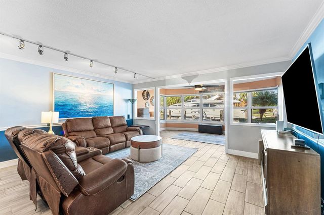 3031 NE 51st Street 106w, Fort Lauderdale, FL 33308