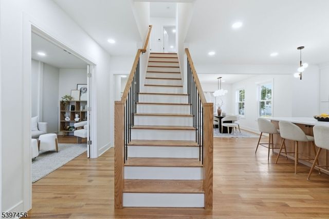 8 Mountainview Rd, Millburn Twp., NJ 07041