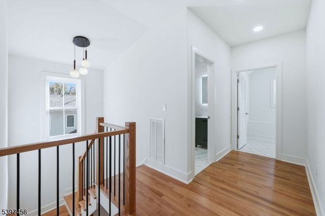 8 Mountainview Rd, Millburn Twp., NJ 07041