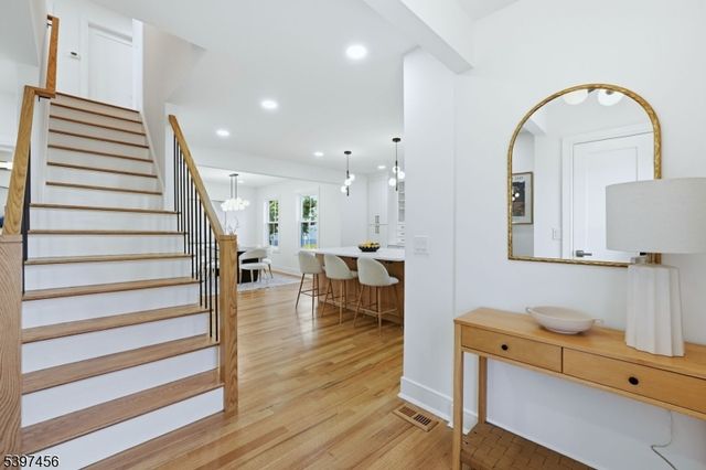 8 Mountainview Rd, Millburn Twp., NJ 07041