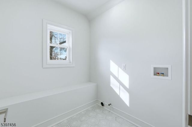 8 Mountainview Rd, Millburn Twp., NJ 07041