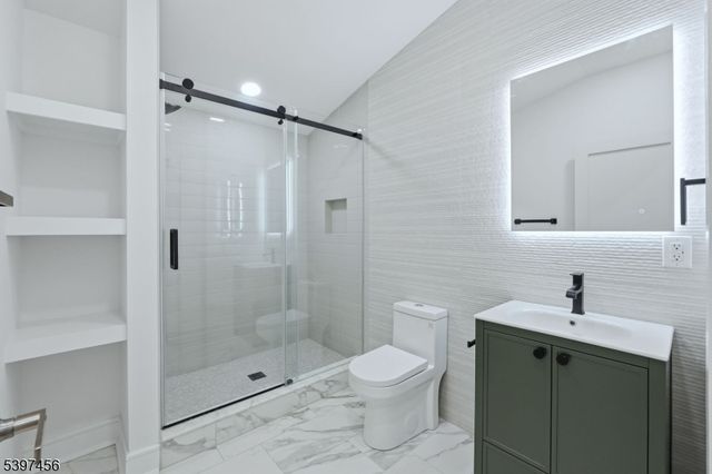 8 Mountainview Rd, Millburn Twp., NJ 07041