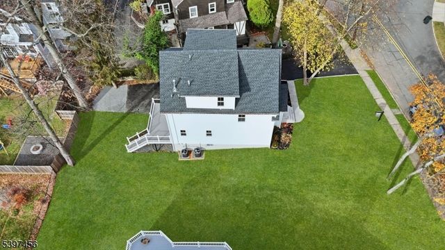 8 Mountainview Rd, Millburn Twp., NJ 07041