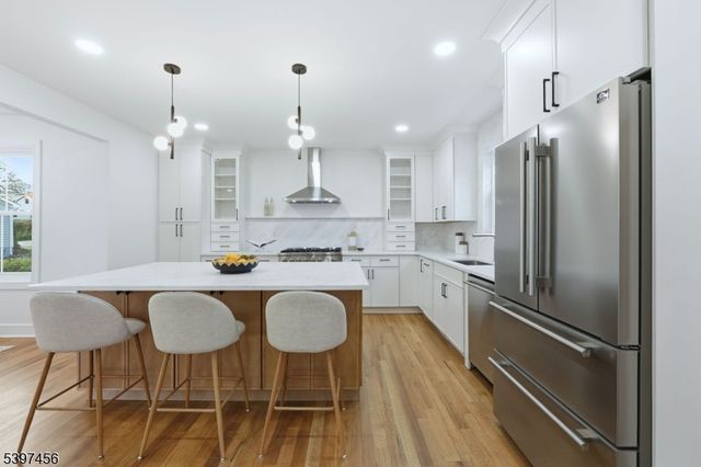 8 Mountainview Rd, Millburn Twp., NJ 07041