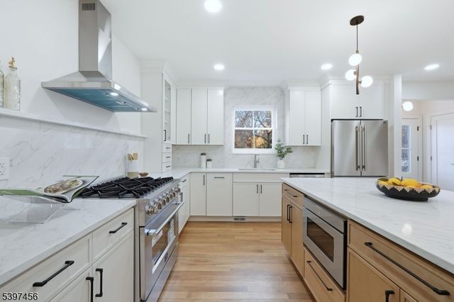 8 Mountainview Rd, Millburn Twp., NJ 07041