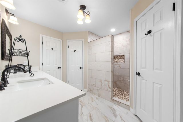 7722 12th Fairway Lane, Humble, TX 77346