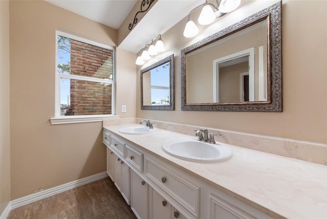 7722 12th Fairway Lane, Humble, TX 77346