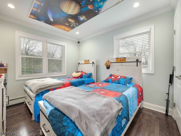 16 Prospect Point Rd, Jefferson Twp., NJ 07849