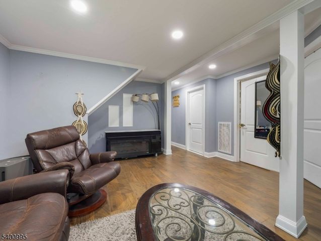 16 Prospect Point Rd, Jefferson Twp., NJ 07849