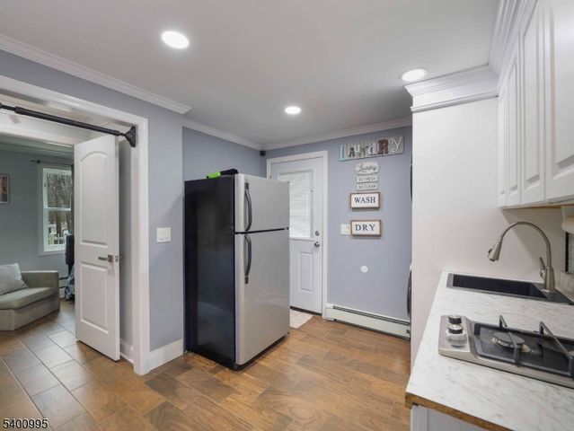 16 Prospect Point Rd, Jefferson Twp., NJ 07849