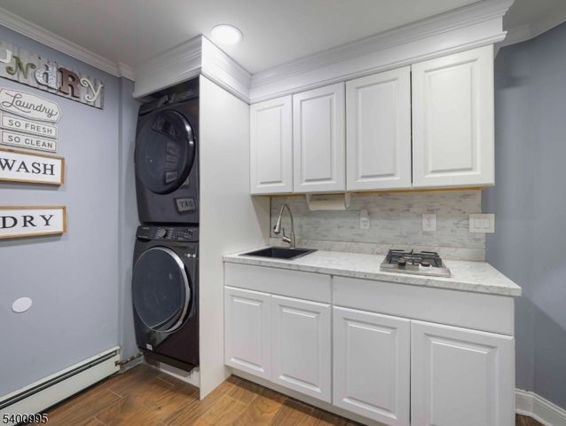 16 Prospect Point Rd, Jefferson Twp., NJ 07849