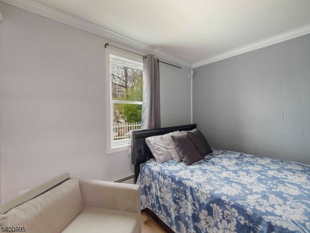 16 Prospect Point Rd, Jefferson Twp., NJ 07849