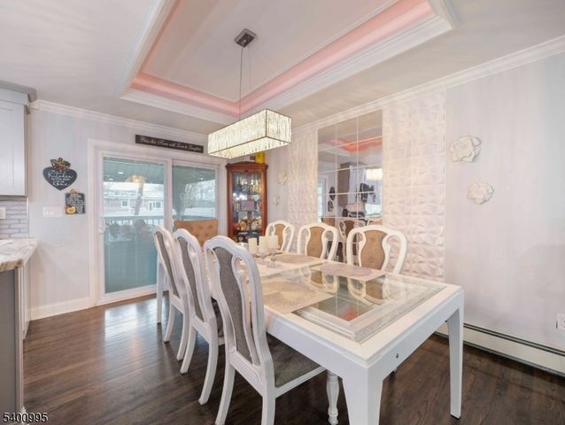 16 Prospect Point Rd, Jefferson Twp., NJ 07849