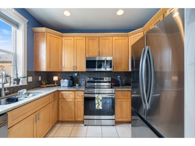 1550 BLACK SANDS Way, Tillamook, OR 97141