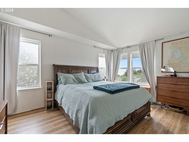 1550 BLACK SANDS Way, Tillamook, OR 97141