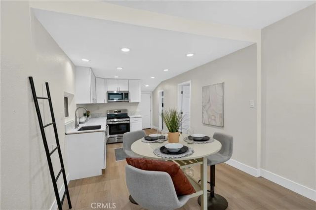 248 W N, Colton, CA 92324