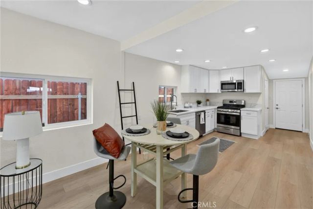 248 W N, Colton, CA 92324