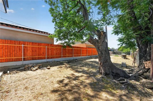 248 W N, Colton, CA 92324
