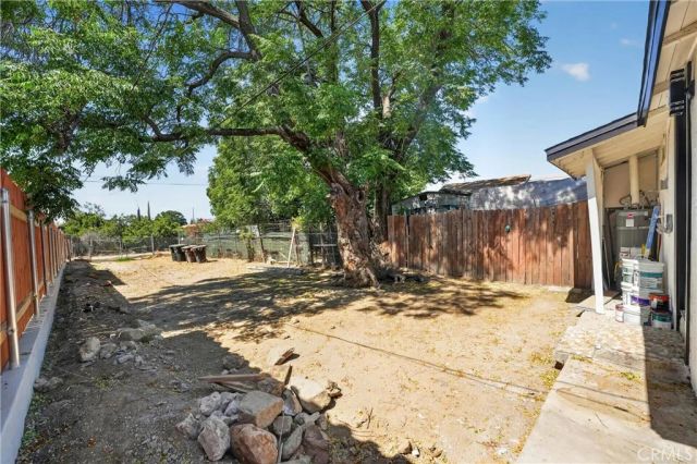 248 W N, Colton, CA 92324