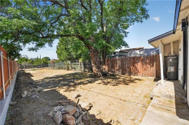 248 W N, Colton, CA 92324