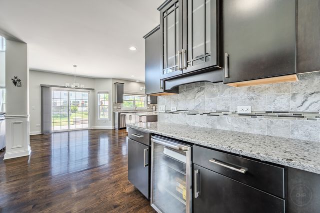 4544 SHUMARD Lane, Naperville, IL 60564