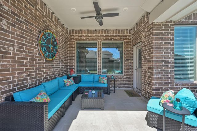 11918 Clearview Cove Drive, Humble, TX 77346