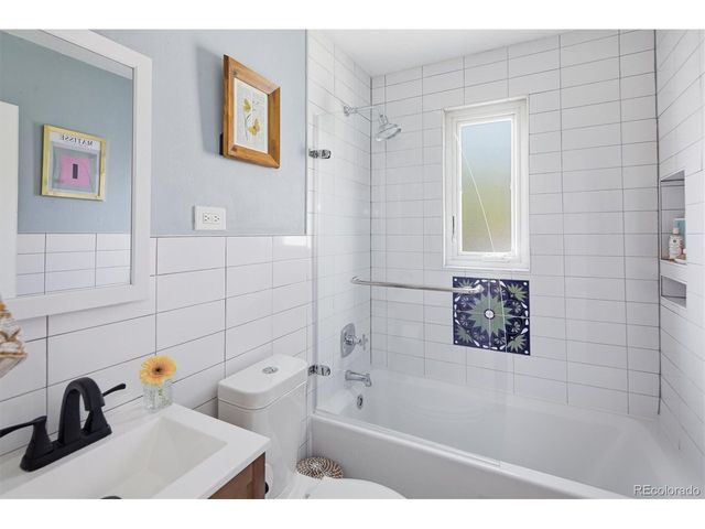 1191 Niagara St, Denver, CO 80220