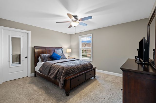 1001 Elkhorn Ct, Spring Hill, TN 37174