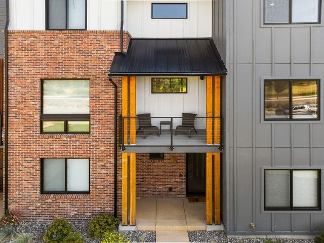 211 Bridger Vale Drive, Bozeman, MT 59715